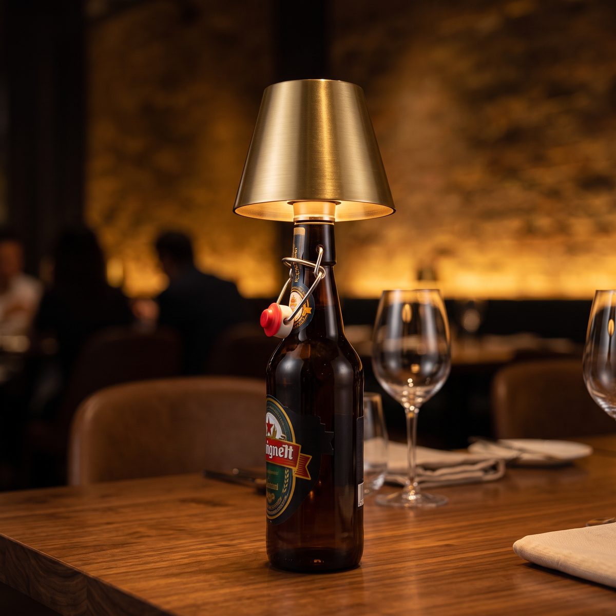Pilatus Flaschenlampe Gold